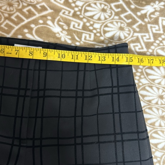 Talbots Stretch Fit Windowpane Black Plaid Pants Velvet Checks Sz 6 - Picture 6 of 7